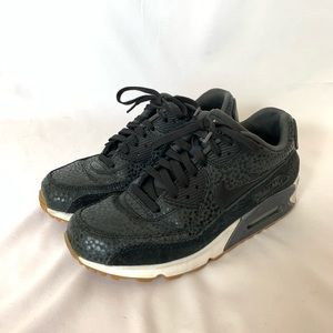 Women’s Nike Air Max 360 size 8